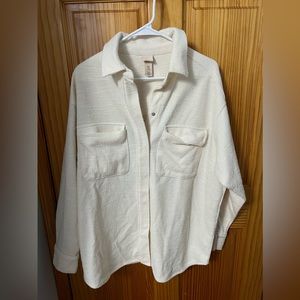 H&M oversized button down in beige. Size M.